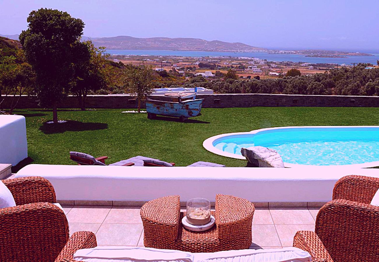 Villa à Paros -  Spectaculaire maison de 5 chambres près de la plage et avec de belles vues sur la mer 