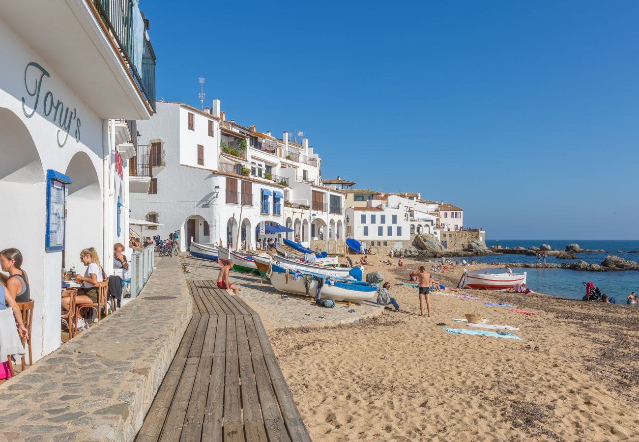 Appartement à Calella de Palafrugell - ILLA 76 -Bel appartement avec vue sur la mer, piscine et près de la plage de Calella