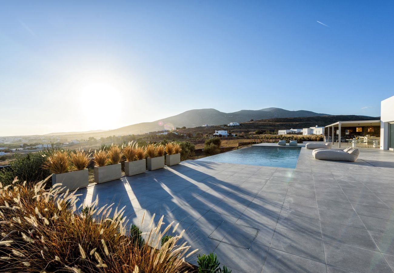 Villa à Paros - Elea - Magnifique maison avec piscine pour 10 personnes et vue mer à Golden Beach (Grèce)